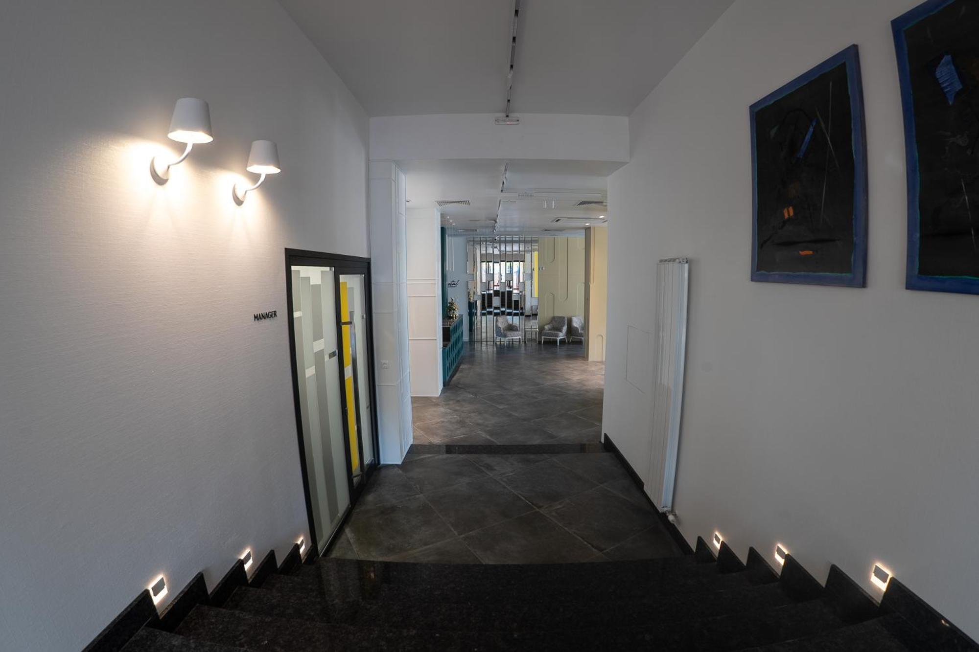 Хотел Crystal Ruse Extérieur photo